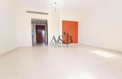 شقة - 1 حمام للايجار في E05 - طراز الصين - المدينة العالمية - دبي