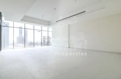 Empty Room image for: Apartment - 2 Bedrooms - 3 Bathrooms for rent in Mada Residences by ARTAR - Downtown Dubai - Dubai, Image 1