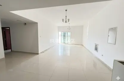 شقة - 2 غرف نوم - 3 حمامات للايجار في بارك فيو ريزيدنس - الضاحية 12 - قرية الجميرا سركل - دبي