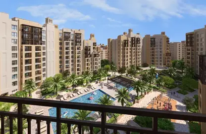 Apartment - 2 Bedrooms - 2 Bathrooms for sale in Lamaa - Madinat Jumeirah Living - Umm Suqeim - Dubai
