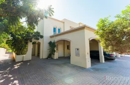 فيلا - 3 غرف نوم - 4 حمامات للايجار في الينابيع 8 - الينابيع - دبي