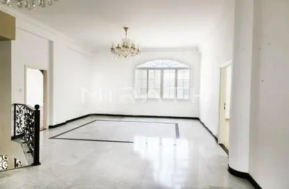 Villa - 4 Bedrooms - 4 Bathrooms for rent in Umm Suqeim 2 Villas - Umm Suqeim 2 - Umm Suqeim - Dubai