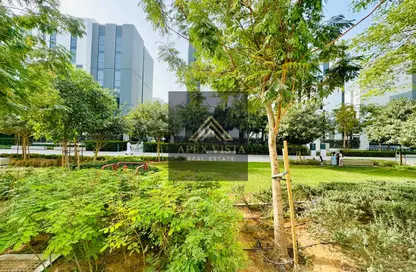 شقة - غرفة نوم - 2 حمامات للبيع في ذا سولو - الجادة - الشارقة