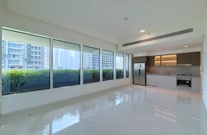 Apartment - 1 Bedroom - 1 Bathroom for sale in Grand Bleu Tower 2 - EMAAR Beachfront - Dubai Harbour - Dubai