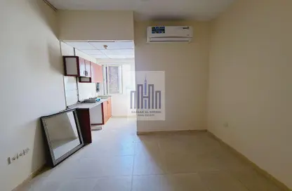 Apartment - Studio - 1 Bathroom for rent in Fire Station Road - Muwaileh - Sharjah