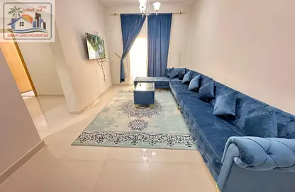 شقة - 2 غرف نوم - 2 حمامات للايجار في مساكن كورنيش عجمان - طريق كورنيش عجمان - عجمان
