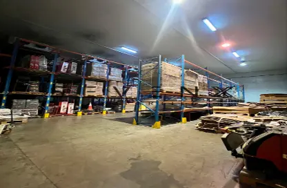 Warehouse - Studio for rent in Umm Ramool - Dubai