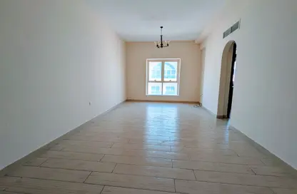 Apartment - 1 Bedroom - 2 Bathrooms for rent in Muwaileh 3 Building - Muwaileh - Sharjah