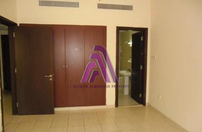 شقة - غرفة نوم - 2 حمامات للايجار في X04 - طراز إنجليزي - المدينة الدولية - دبي