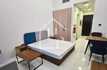 Apartment - Studio - 1 Bathroom for rent in The Gate - Masdar City - Abu Dhabi