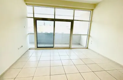 Apartment - 3 Bedrooms - 4 Bathrooms for sale in Royal Residence 1 - Royal Residence - Dubai Sports City - Dubai