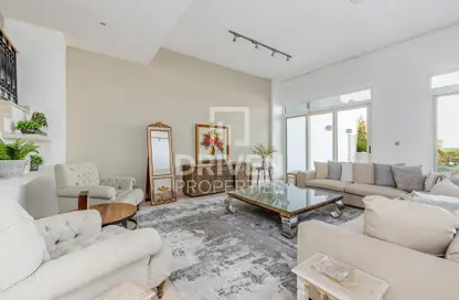Townhouse - 5 Bedrooms - 6 Bathrooms for rent in Palma Residences - Palm Jumeirah - Dubai