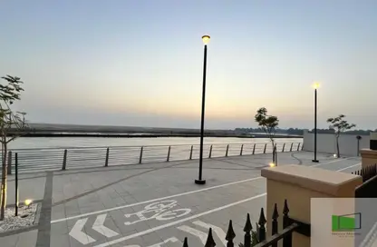 Apartment - 4 Bedrooms - 5 Bathrooms for rent in Luluat Al Raha - Al Raha Beach - Abu Dhabi