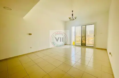 شقة - غرفة نوم - 2 حمامات للايجار في الخزامى 2 - حدائق الإمارات 1 - قرية الجميرا سركل - دبي