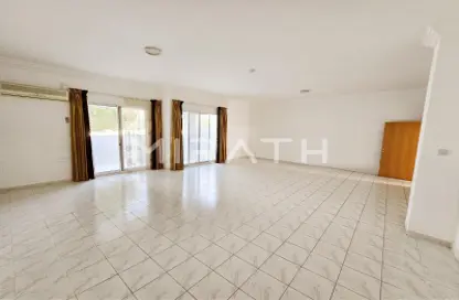 مجمع سكني - 4 غرف نوم - 4 حمامات للايجار في فلل الجميرا 1 - جميرا 1 - الجميرا - دبي