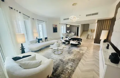 شقة - 2 غرف نوم - 3 حمامات للبيع في بلازا ريسدينس 2 - بلازا ريزيدنس - قرية الجميرا سركل - دبي