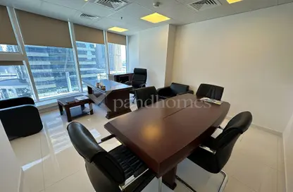 مكتب - استوديو - 1 حمام للايجار في برج المنارة - الخليج التجاري - دبي