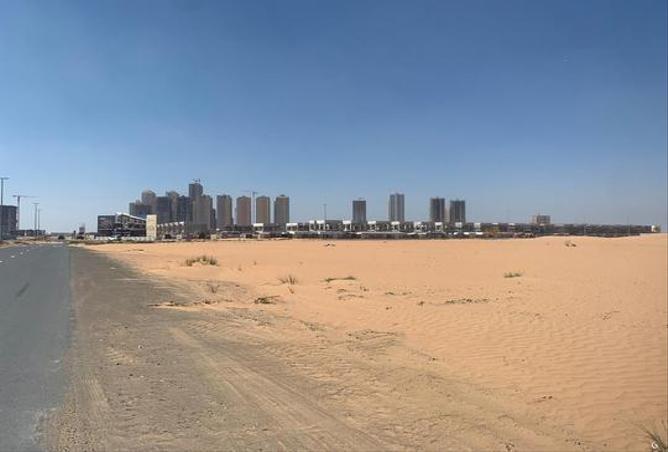 12100040 - Property Image 2