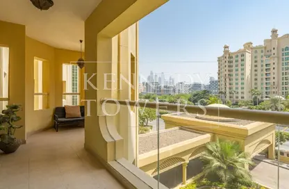 Apartment - 2 Bedrooms - 2 Bathrooms for rent in Al Haseer - Shoreline Apartments - Palm Jumeirah - Dubai