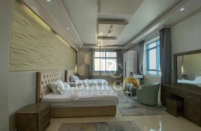 شقة - 1 حمام للايجار في مساكن كورنيش عجمان - طريق كورنيش عجمان - عجمان