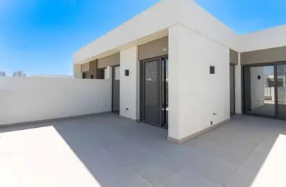Villa - 5 Bedrooms - 4 Bathrooms for rent in Aura - Tilal Al Ghaf - Dubai