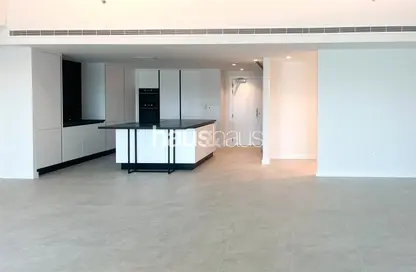Villa - 3 Bedrooms - 4 Bathrooms for rent in Marina Residences 3 - Marina Residences - Palm Jumeirah - Dubai