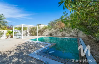Villa - 3 Bedrooms - 4 Bathrooms for rent in Legacy - Jumeirah Park - Dubai