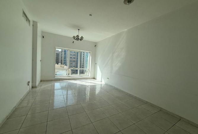 16032001 - Property Main Image