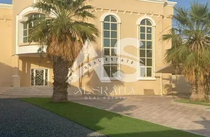 Villa - 6 Bedrooms - 7 Bathrooms for sale in Khalifa City A - Khalifa City - Abu Dhabi
