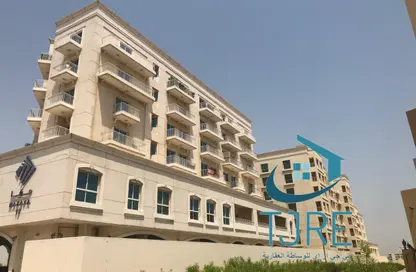 Apartment - 1 Bedroom - 2 Bathrooms for rent in Mazaya 13 - Queue Point - Dubai Land - Dubai