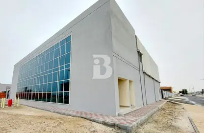 Warehouse - Studio for rent in M-20 - Mussafah Industrial Area - Mussafah - Abu Dhabi