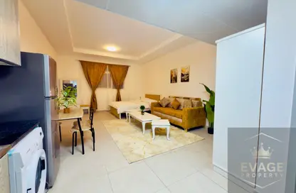 Apartment - Studio - 1 Bathroom for rent in Ajman Corniche Residences - Ajman Corniche Road - Ajman