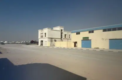 عمارة بالكامل - استوديو - 8 حمامات للبيع في الصجعة الصناعية - آلصجعه - الشارقة