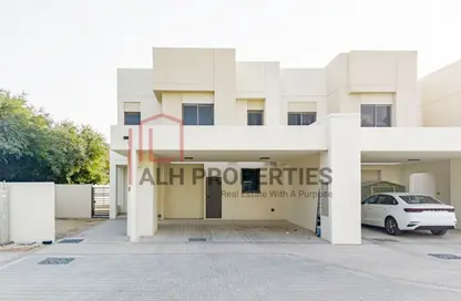 Townhouse - 4 Bedrooms - 5 Bathrooms for rent in Noor Townhouses - Town Square - Dubai