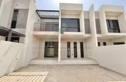 Townhouse - 3 Bedrooms - 5 Bathrooms for sale in Aknan Villas - Victoria - Damac Hills 2 - Dubai Townhouse - 3 Bedrooms - 5 Bathrooms for sale in Aknan Villas - Victoria - Damac Hills 2 - Dubai