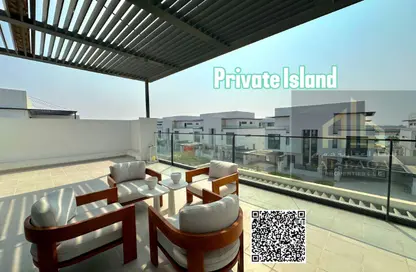 فيلا - 5 غرف نوم - 7 حمامات للبيع في جزيرة الشمس - مدينة أجمل مكان - مدينة الواجهة المائية لإمارة الشارقة - الشارقة