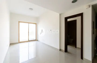 Empty Room image for: Apartment - 1 Bedroom - 2 Bathrooms for rent in The Manhattan Tower - Jumeirah Village Circle - Dubai, Image 1