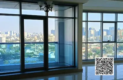 شقة - 2 غرف نوم - 3 حمامات للبيع في مساكن كورنيش عجمان - طريق كورنيش عجمان - عجمان