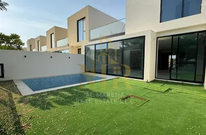 Villa - 3 Bedrooms - 5 Bathrooms for sale in Golf Community - Al Zorah - Ajman