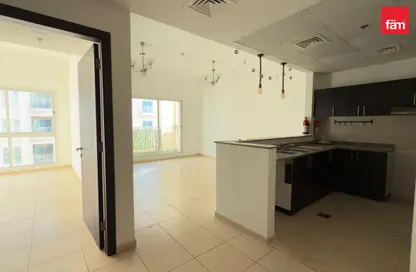 Apartment - 1 Bedroom - 1 Bathroom for rent in Farah Tower 5 - Queue Point - Dubai Land - Dubai