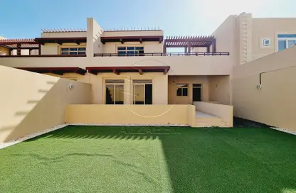 Townhouse - 3 Bedrooms - 4 Bathrooms for rent in Golf Gardens - Khalifa City - Abu Dhabi