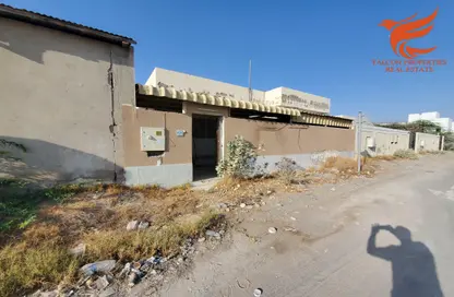 Villa - 2 Bedrooms - 1 Bathroom for rent in Al Qusaidat - Ras Al Khaimah