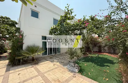 Villa - 4 Bedrooms - 5 Bathrooms for rent in Jumeirah 3 - Jumeirah - Dubai