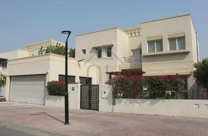Outdoor Building image for: Villa - 5 Bedrooms - 6 Bathrooms for rent in Meadows 2 - Meadows - Dubai, Image 1