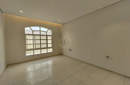 Apartment - 2 Bedrooms - 2 Bathrooms for rent in Al Khrais - Al Jimi - Al Ain