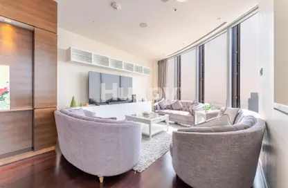 Apartment - 2 Bedrooms - 4 Bathrooms for rent in Burj Khalifa - Burj Khalifa Area - Downtown Dubai - Dubai