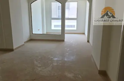شقة - 2 غرف نوم - 3 حمامات للايجار في المنطقة الصناعية الجديدة - عجمان