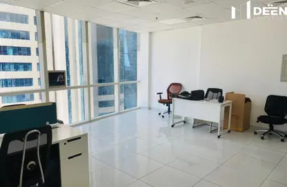 مكتب - استوديو للايجار في برج بارك لين - الخليج التجاري - دبي
