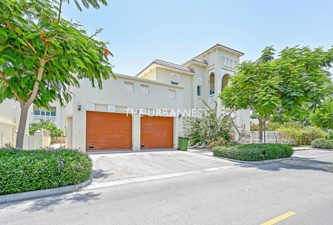 4 Bedroom | with Maids and Roof Terrace | Quortaj
