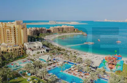 عمارة بالكامل - 8 غرف نوم - 8 حمامات للبيع في جزيرة الافق - جزيرة المرجان - رأس الخيمة